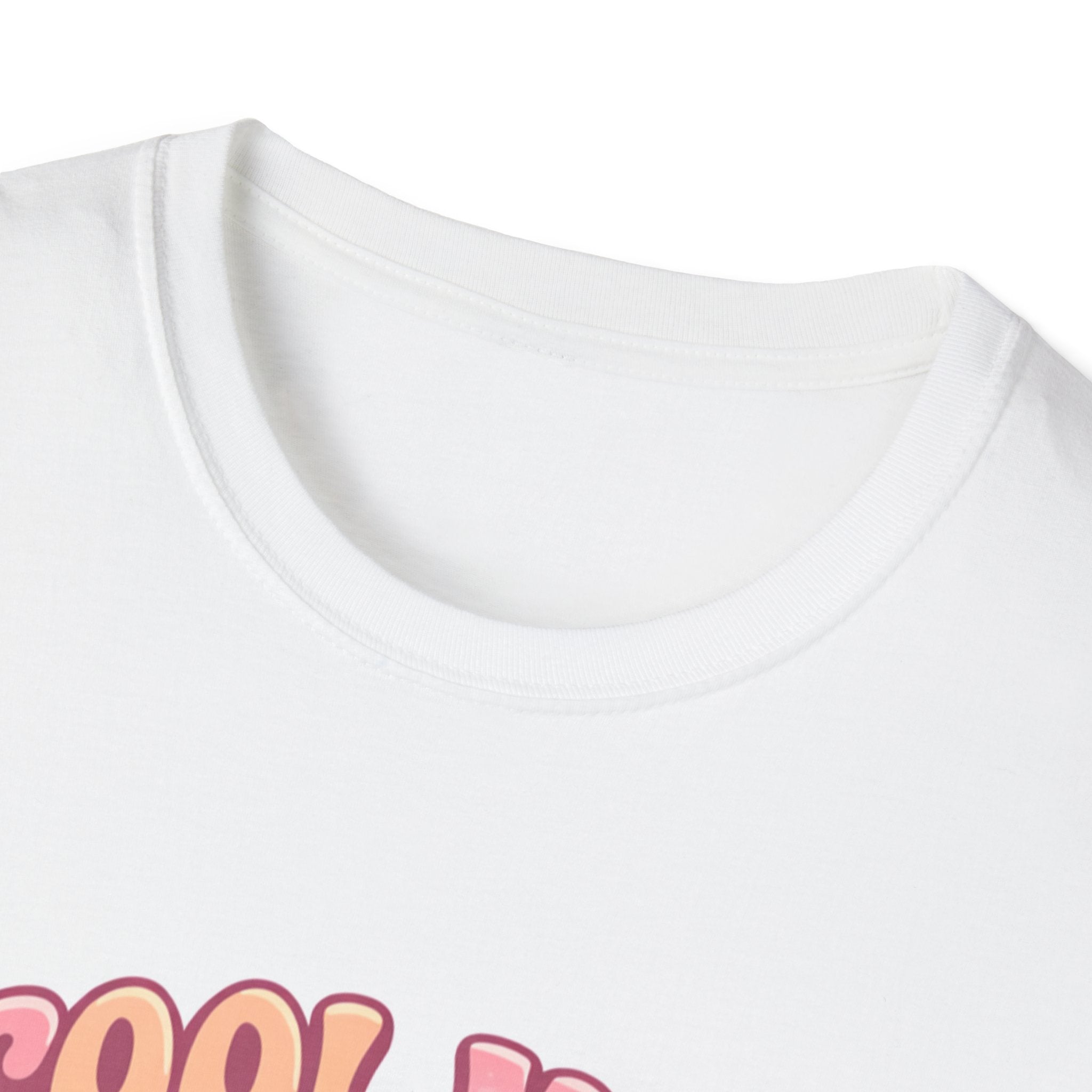 Cool Mom Club T-Shirt — Retro Floral "Cool Mom Club" Tee for Mothers (Mother's Day Gift)
